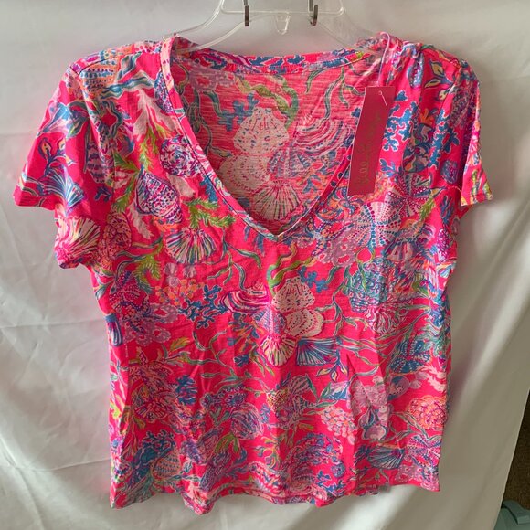 LILLY PULITZER Shell Me Something Good Etta V-Neck Tee in Pink Isle Sz MEDIUM - Picture 3 of 5